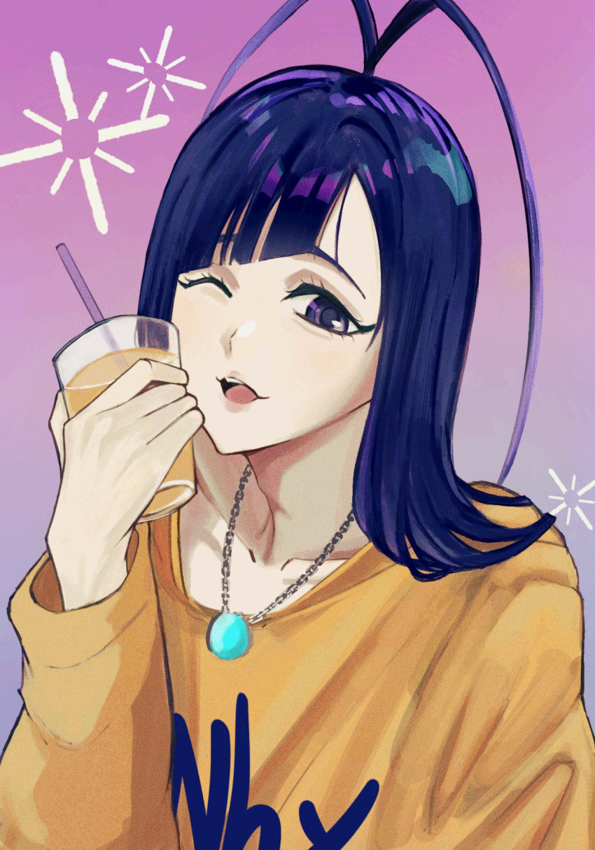 1boy, alternate_costume, antenna_hair, black_hair, bleach, bleach:_sennen_kessen-hen, blunt_bangs, casual, collarbone, commentary_request, contemporary, cup, disposable_cup, eyebrows_hidden_by_hair, eyelashes, giselle_gewelle, hair_over_shoulder, highres, holding, holding_cup, jewelry, long_hair, long_sleeves, looking_at_viewer, male_focus, one_eye_closed, open_mouth, osirichandayoo, otoko_no_ko, pendant, purple_background, shirt, simple_background, smile, solo, straight_hair, tareme, teeth, upper_body, upper_teeth_only, violet_eyes, yellow_shirt