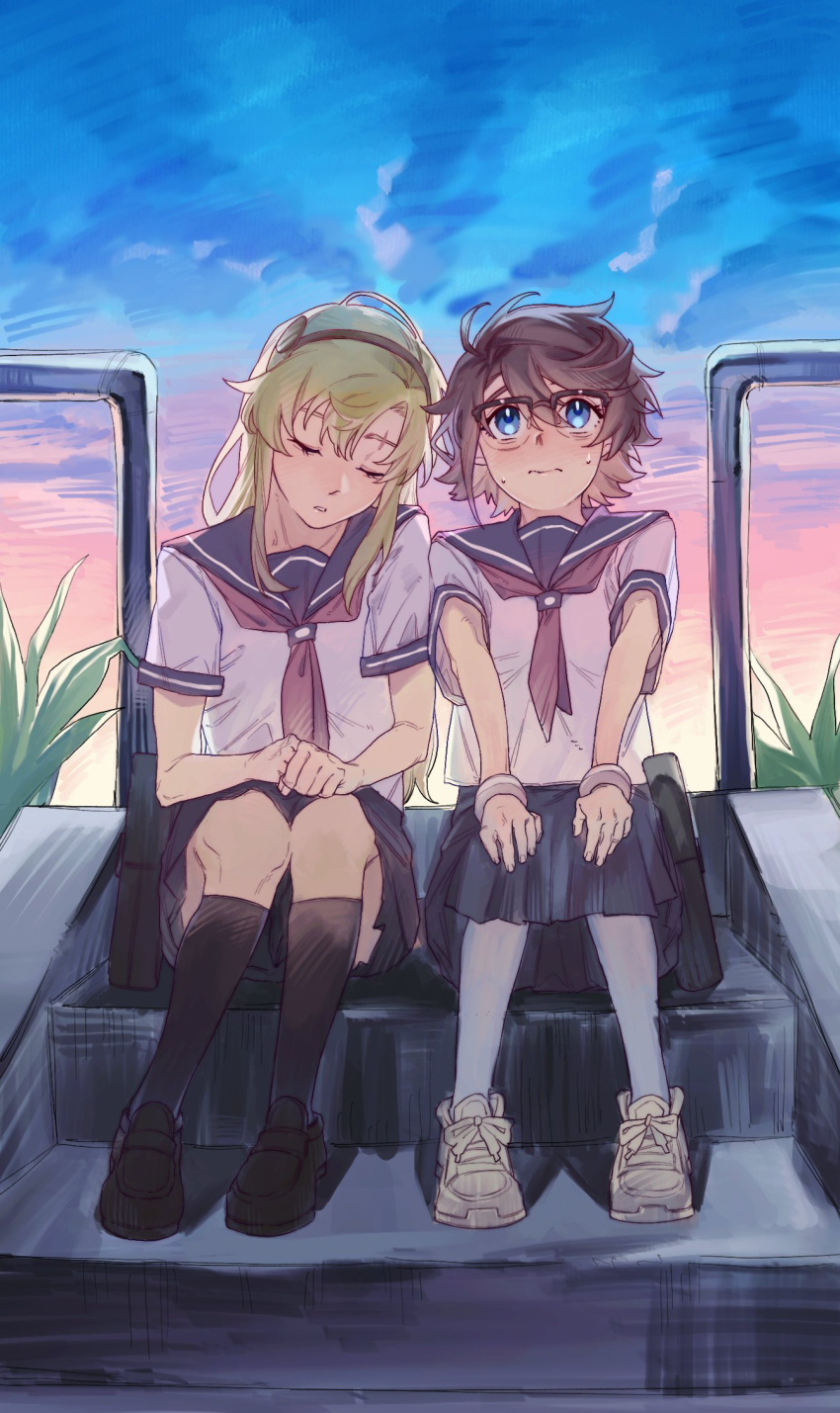 2girls, black_footwear, black_headband, black_skirt, blonde_hair, blue_eyes, bracelet, brown_hair