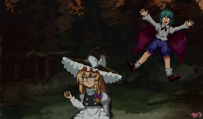 2girls, antennae, apron, black_hat, black_vest, blonde_hair, blue_shorts, bow