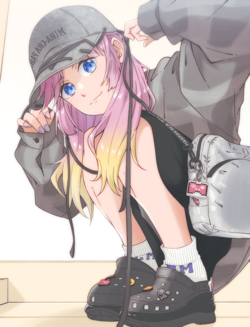 1girl, anyoji_hime, arm_up, bag, black_footwear, black_skirt, blonde_hair, blue_eyes