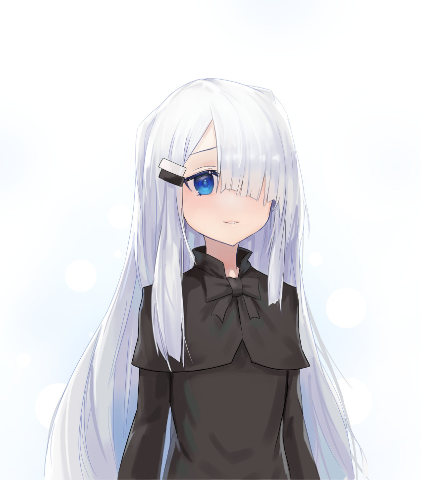 1girl, black_capelet, black_dress, blue_eyes, capelet, dress, hair_ornament, hairpin