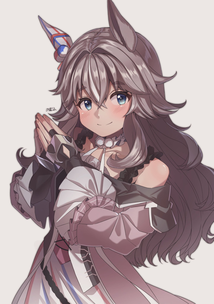1girl, animal_ears, blue_eyes, breasts, commentary_request, debuff999, grey_hair, hair_between_eyes