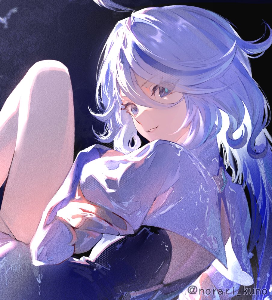 1girl, back, blue_background, blue_dress, blue_eyes, blue_hair, commentary_request, cowlick, cropped, dress, from_behind, furina_(genshin_impact), genshin_impact, hair_between_eyes, heterochromia, juliet_sleeves, knee_up, leg_up, long_bangs, long_hair, long_sleeves, looking_at_viewer, looking_back, median_furrow, multicolored_hair, norari_kuno, parted_lips, puffy_sleeves, shrug_(clothing), sidelocks, smile, solo, streaked_hair, twitter_username, upper_body, watermark, wavy_hair, white_hair, white_shrug