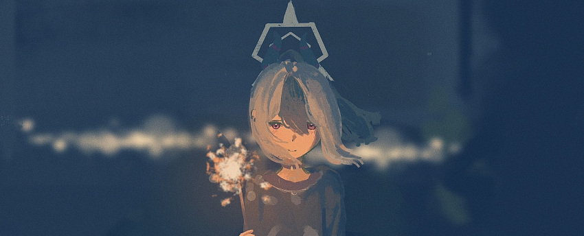 1girl, black_choker, black_hair, black_hoodie, blue_archive, blurry, choker, dark_background, demon_horns, depth_of_field, fireworks, floating_hair, grey_hair, grey_halo, halo, highres, holding, holding_fireworks, hood, hoodie, horns, kayoko_(blue_archive), looking_at_viewer, medamayaki27760, multicolored_hair, red_eyes, short_hair, smile, solo, sparkler, upper_body