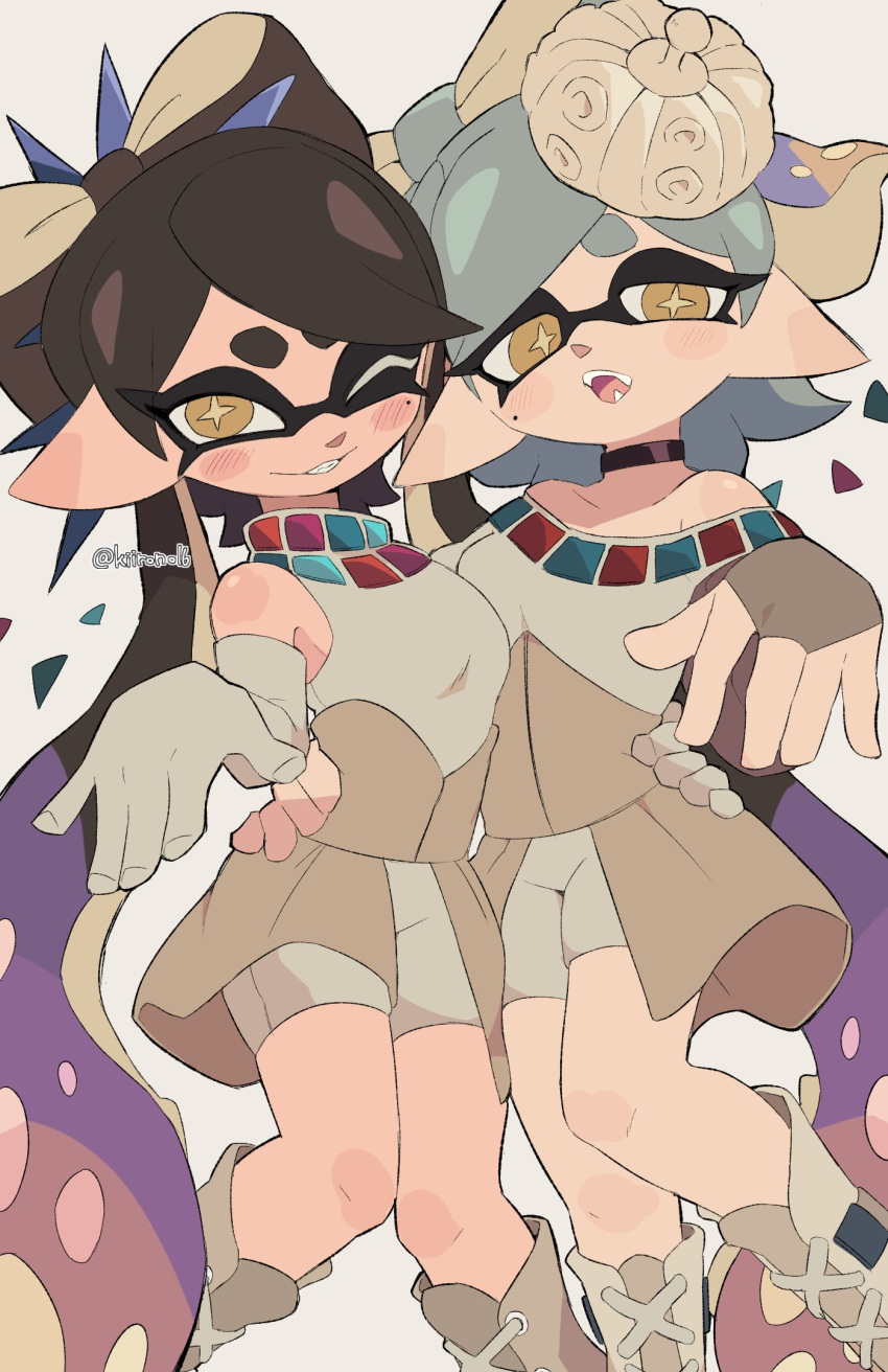 2girls, :o, artist_name, bare_shoulders, black_bridal_gauntlets, black_choker, black_hair, blush, boots, bow-shaped_hair, bridal_gauntlets, brown_footwear, callie_(splatoon), choker, collarbone, commentary_request, cross-laced_footwear, elbow_gloves, fangs, gloves, gradient_hair, grey_footwear, grey_gloves, grey_shirt, grey_shorts, grin, hand_on_another's_waist, hat, highres, inkling, kiirono, long_hair, looking_at_viewer, marie_(splatoon), mole, mole_under_eye, multicolored_hair, multiple_girls, off_shoulder, official_alternate_costume, open_mouth, orange_eyes, pink_hair, pointy_ears, shirt, short_hair, shorts, simple_background, sleeveless, sleeveless_turtleneck, smile, splatoon_(series), splatoon_3, star-shaped_pupils, star_(symbol), swept_bangs, symbol-shaped_pupils, tentacle_hair, thick_eyebrows, turtleneck, twintails, two-tone_hair, very_long_hair, white_background, white_hat, yellow_pupils