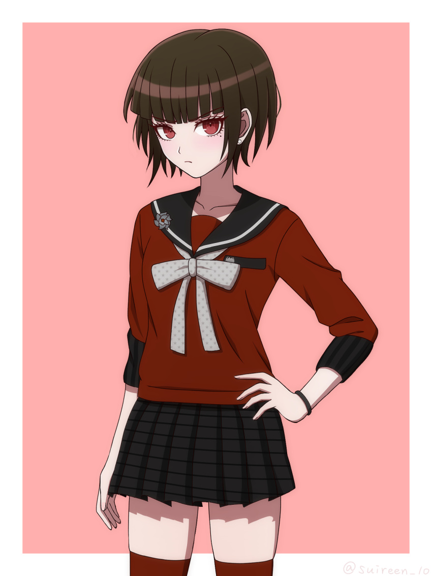 1girl, alternate_hair_length, alternate_hairstyle, border, bow, bowtie, breast_pocket, brown_hair, cowboy_shot, danganronpa_(series), danganronpa_v3:_killing_harmony, frown, grey_bow, grey_bowtie, hand_on_own_hip, harukawa_maki, highres, mole, mole_under_eye, pink_background, plaid_clothes, plaid_skirt, pleated_skirt, pocket, polka_dot_bowtie, red_eyes, red_shirt, red_thighhighs, shirt, short_hair, skirt, solo, suiren_yurei, thigh-highs, white_border, zettai_ryouiki