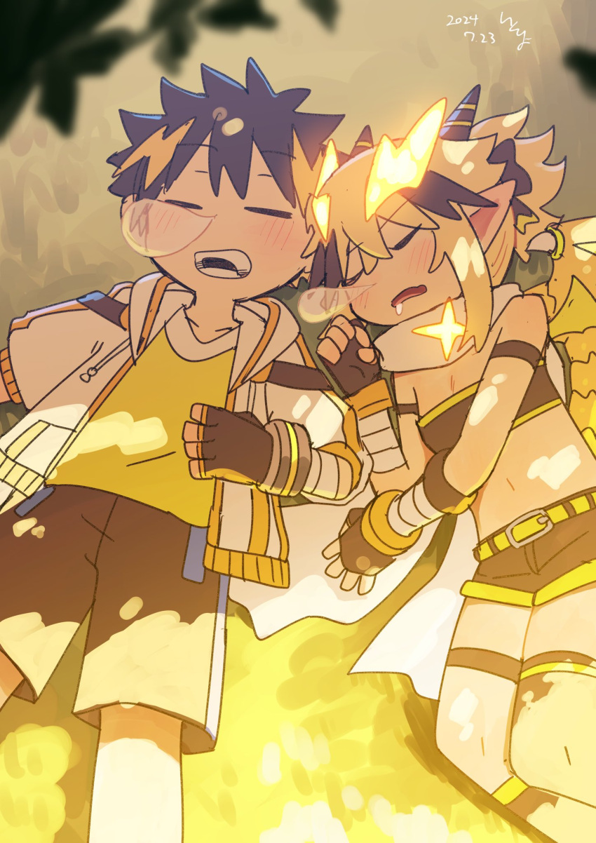 1boy, 1girl, aged_down, black_gloves, black_hair, blonde_hair, blue_archive, crossed_bangs