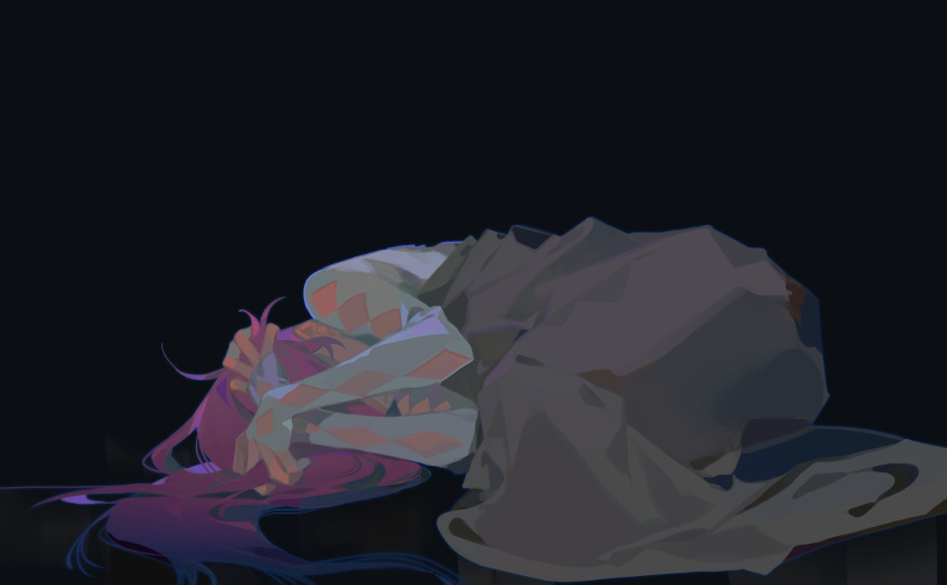 1girl, alien_stage, arm_cutout, black_background, blanket, chinese_commentary, commentary_request, hand_in_own_hair