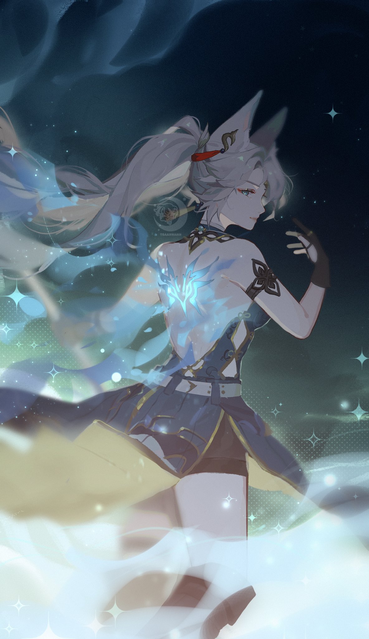 1girl, animal_ears, aqua_eyes, bare_back, bare_shoulders, belt, black_gloves, black_shorts, blue_tank_top, body_markings, boots, breasts, brown_footwear, chinese_clothes, closed_mouth, earrings, english_commentary, eyeshadow, feixiao_(honkai:_star_rail), forehead_jewel, fox, fox_girl, from_behind, gloves, grey_belt, grey_hair, hair_between_eyes, hand_up, highres, honkai:_star_rail, honkai_(series), jewelry, long_hair, looking_at_viewer, looking_back, makeup, medium_breasts, ponytail, red_eyeshadow, ring, shorts, smile, solo, sparkle, standing, tank_top, tassel, tassel_earrings, tran_(traannahh)