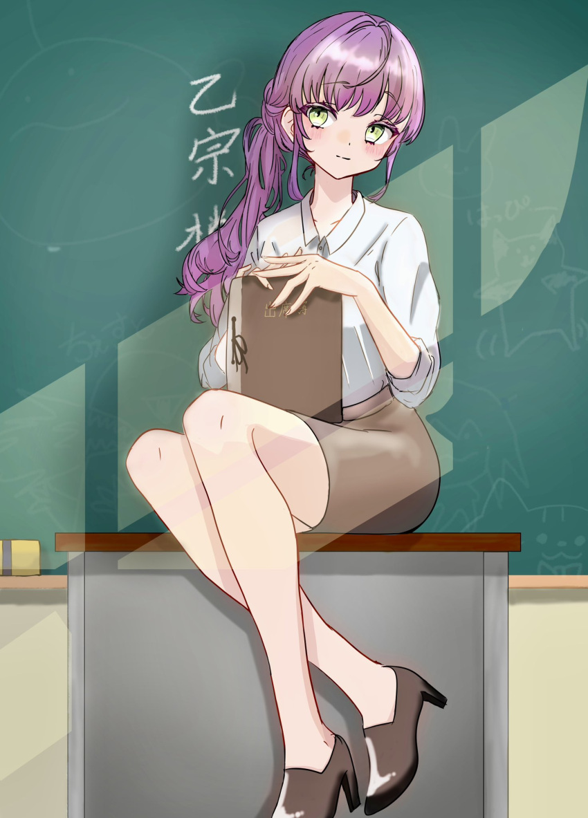 1girl, alternate_costume, black_footwear, blush, board_eraser, book, brown_skirt, chalkboard, character_name, closed_mouth, collared_shirt, commentary_request, dress_shirt, full_body, green_eyes, high_heels, highres, holding, holding_book, light_smile, link!_like!_love_live!, long_hair, love_live!, low_ponytail, miniskirt, otomune_kozue, pencil_skirt, purple_hair, rere_88rere, shirt, sidelocks, sitting, sitting_on_table, skirt, sleeves_past_elbows, solo, split_mouth, stiletto_heels, virtual_youtuber, white_shirt, window_shadow