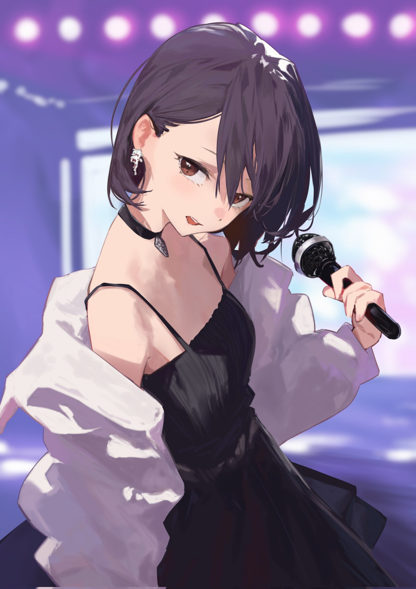 1girl, bang_dream!, bang_dream!_it's_mygo!!!!!, black_choker, black_dress, brown_eyes, choker, commentary