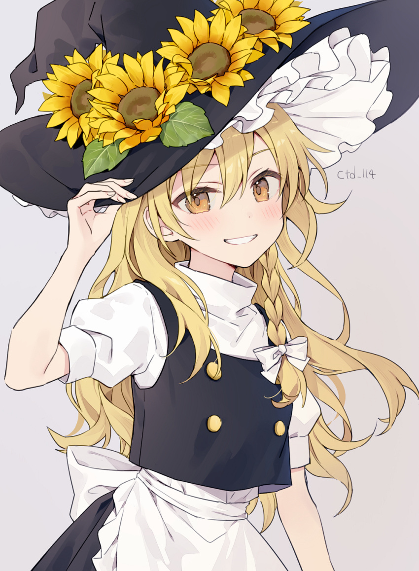 1girl, apron, artist_name, back_bow, black_hat, black_skirt, black_vest, blonde_hair, blush, bow, braid, cowboy_shot, ctd_114, flower, flower_in_hat, gradient_background, hair_between_eyes, hair_bow, hand_on_own_hat, hat, head_tilt, highres, kirisame_marisa, large_bow, large_hat, leaf, long_hair, looking_at_viewer, open_mouth, puffy_short_sleeves, puffy_sleeves, shirt, short_sleeves, simple_background, single_braid, skirt, smile, solo, sunflower, touhou, vest, waist_apron, white_apron, white_background, white_bow, white_shirt, witch_hat, yellow_eyes, yellow_flower