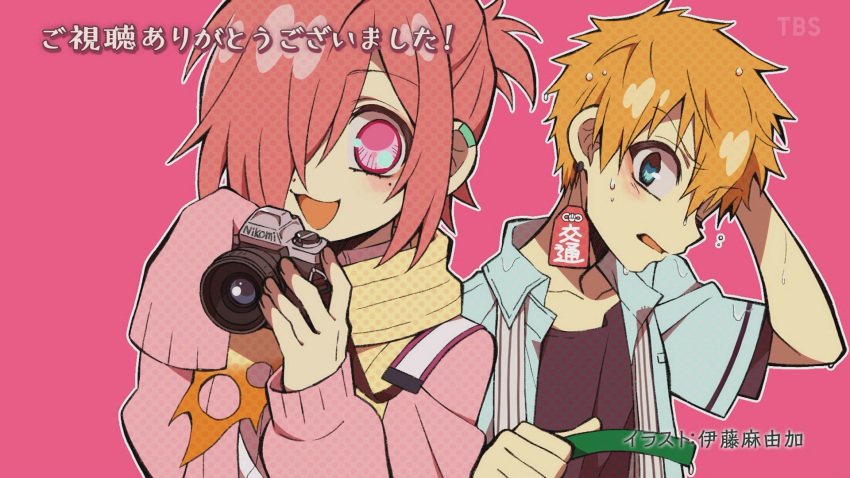 2boys, :3, androgynous, artist_name, asymmetrical_sleeves, behind_another, black_shirt, blonde_hair
