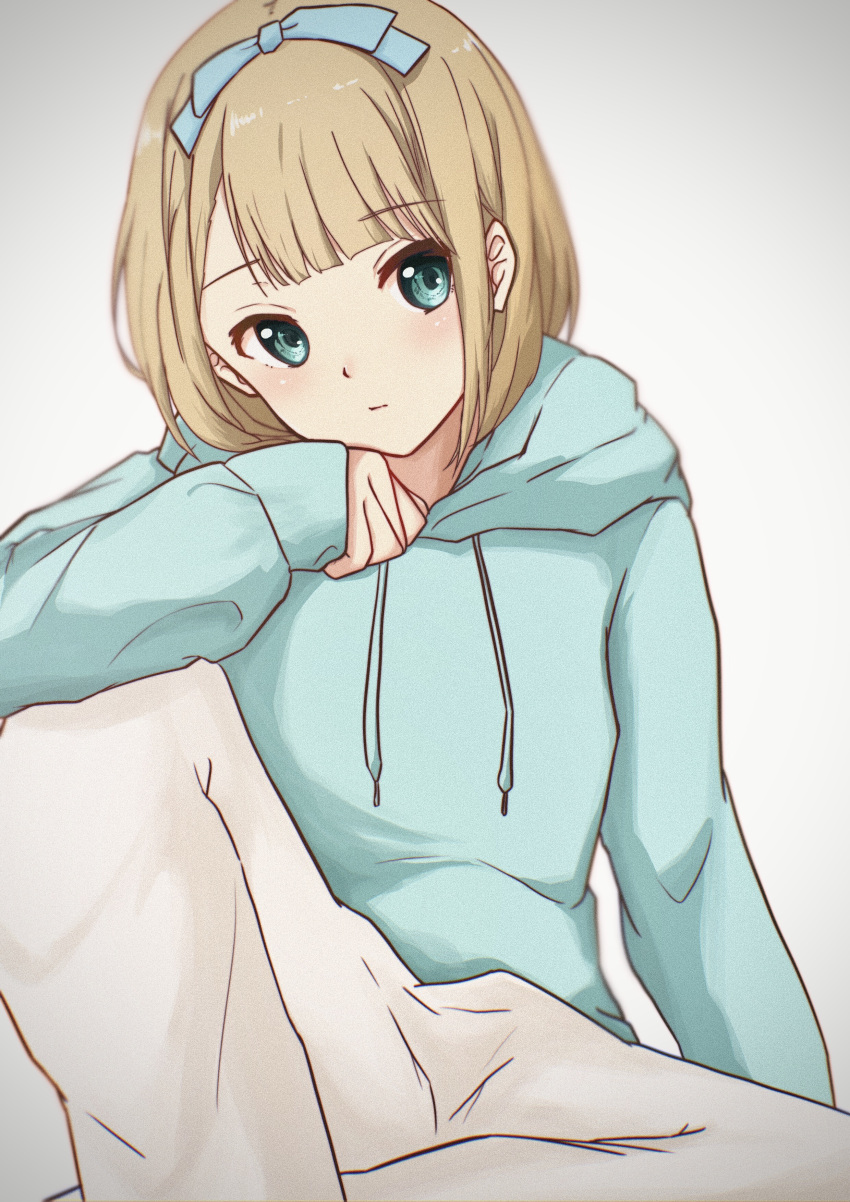 1girl, 22/7, absurdres, blonde_hair, blue_bow, blue_hairband, blue_hoodie, blurry