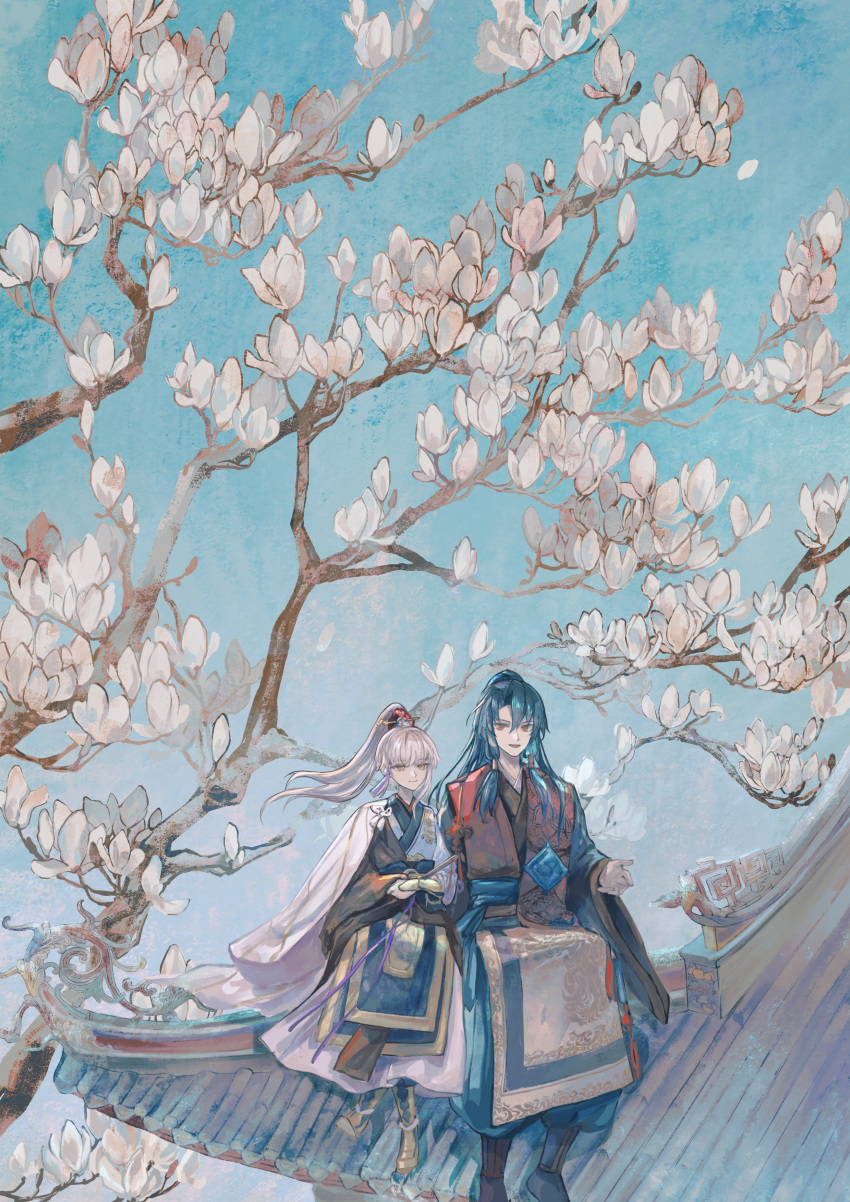 2boys, absurdres, archer_(fate/samurai_remnant), architecture, arm_guards, black_hanfu, blue_sky, branch, chinese_clothes, chinese_hairpin, east_asian_architecture, fate/samurai_remnant, fate_(series), flower, green_hair, grey_hair, hair_ornament, hanfu, high_ponytail, highres, long_hair, low-tied_sidelocks, male_focus, miean_(xieji081), multiple_boys, on_roof, orange_eyes, ponytail, red_hanfu, sitting, sky, smile, tassel, tassel_hair_ornament, tree, white_flower, white_hanfu, yellow_eyes, zheng_chenggong_(fate)