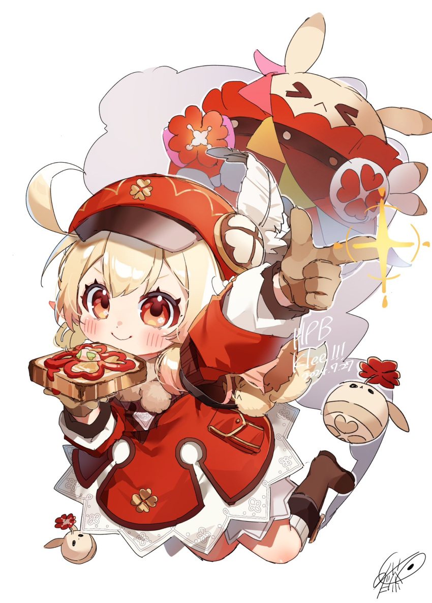 >_<, 1girl, ahoge, arm_up, artist_name, bag_charm, blonde_hair, bloomers