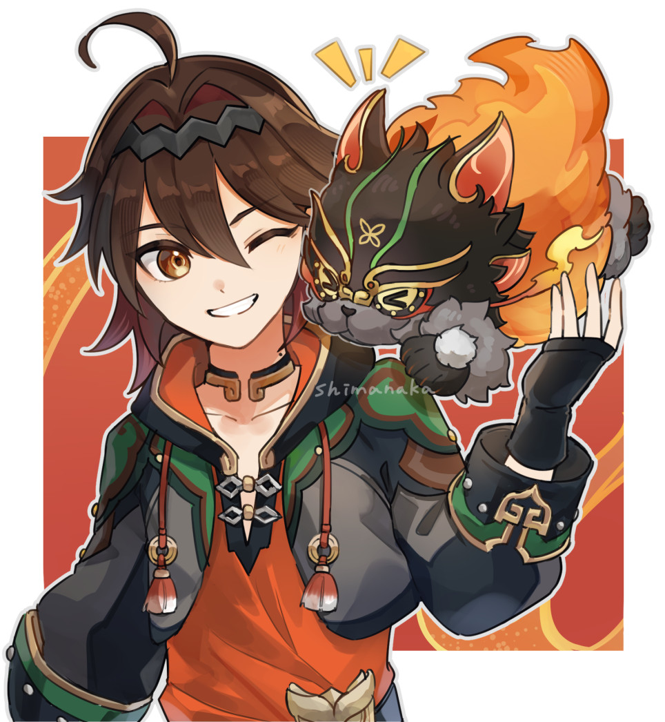 >_<, 1boy, ahoge, artist_name, black_gloves, black_hairband, border, brown_eyes