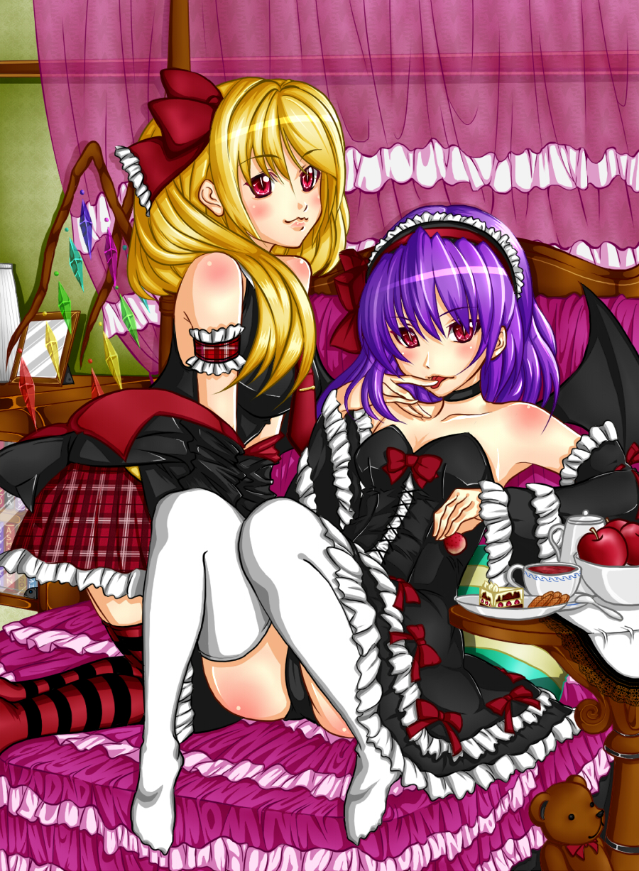 bat_wings, blonde_hair, bow, chinke, flandre_scarlet, gothic_lolita, highres, lolita_fashion, multiple_girls, purple_hair, red_eyes, remilia_scarlet, short_hair, siblings, side_ponytail, sisters, thigh-highs, thighhighs, touhou, wings