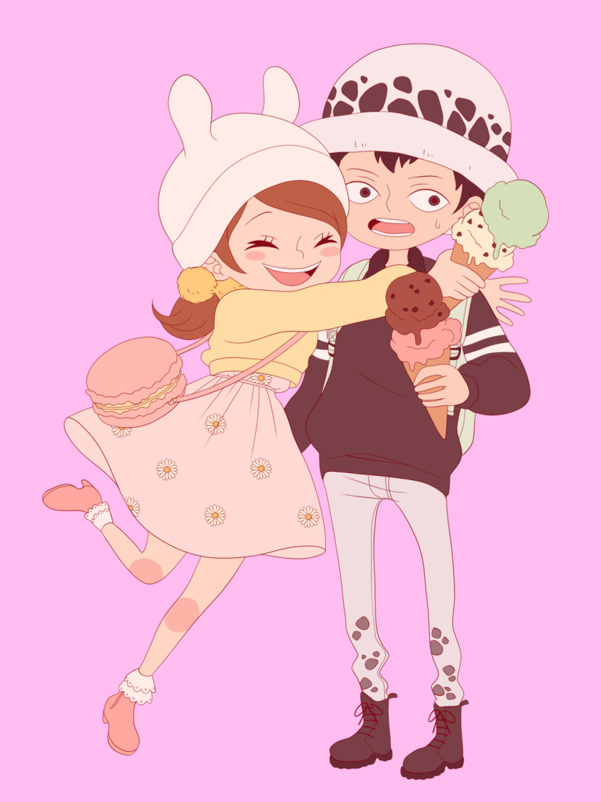 >_<, 1boy, 1girl, aged_down, bag, black_hair, blush_stickers, boots, brother_and_sister, child, closed_eyes, commentary, dress, english_commentary, food, full_body, hat, highres, holding, holding_food, holding_ice_cream, hug, ice_cream, light_brown_hair, one_piece, open_mouth, peachypunchy, pink_background, shoulder_bag, siblings, simple_background, smile, trafalgar_lami, trafalgar_law