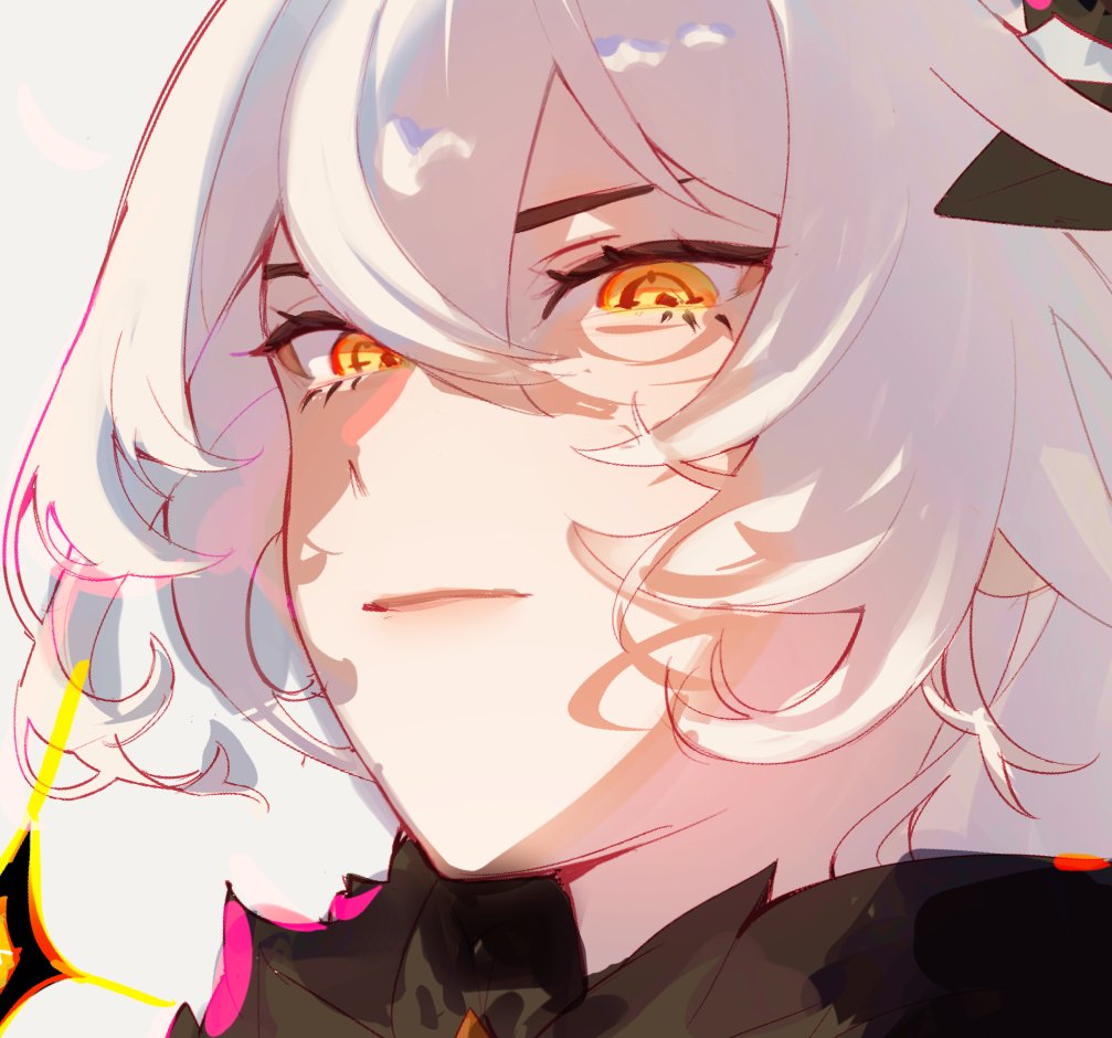 1girl, arbk_r, close-up, closed_mouth, commentary, fur-trimmed_collar, fur_trim, hair_between_eyes