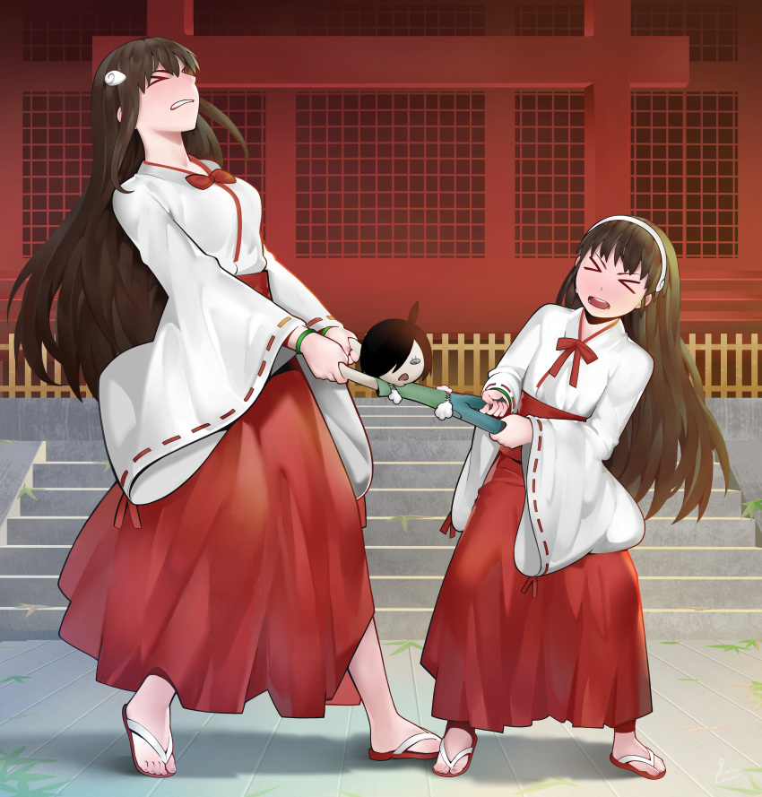 >_<, 2girls, :<, absurdres, aged_up, ahoge, alternate_costume, alternate_hairstyle