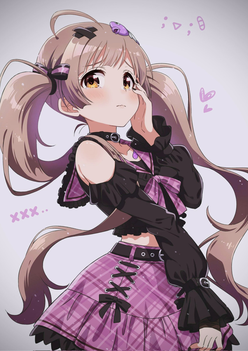 1girl, ahoge, bare_shoulders, belt, black_bow, black_collar, black_nails, black_shirt