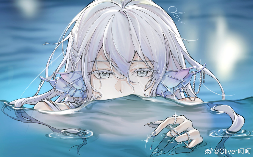 1boy, becoming_a_god_in_the_zerg_world_by_livestreaming_bl_novels, fins, gem, grey_hair, head_fins, highres, long_hair, male_focus, mermaid, monster_boy, monster_girl, pearl_(gemstone), shi_cunjin, solo, weibo_7750081322, white_eyes, white_hair