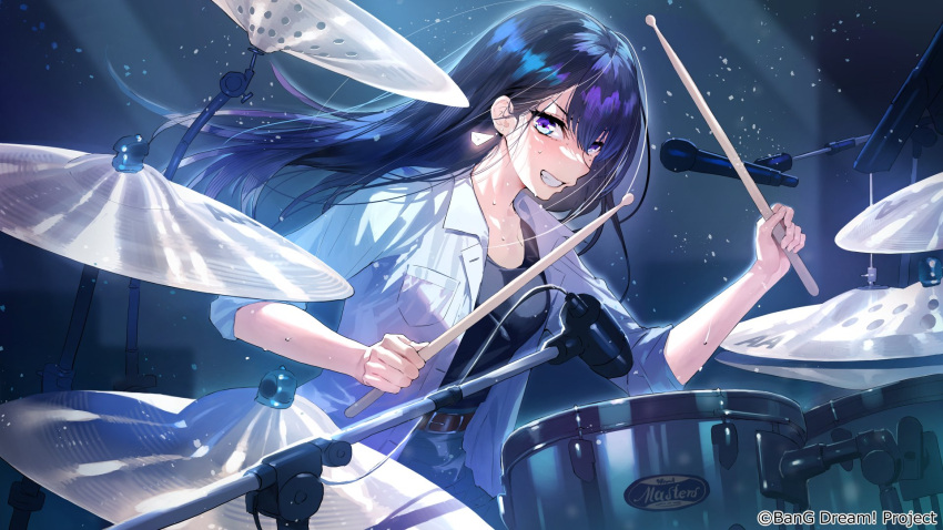 1girl, bang_dream!, bang_dream!_it's_mygo!!!!!, belt, black_hair, black_shirt, breast_pocket, breasts