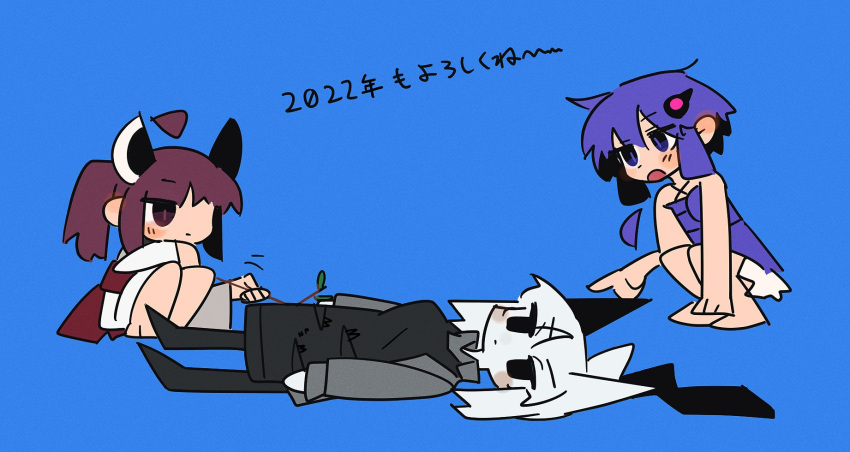 3girls, adpx, ahoge, animal_ears, apron, black_apron, black_eyes, blue_background