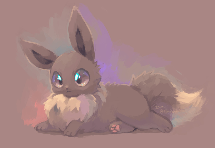 animal_focus, artist_name, brown_background, brown_eyes, closed_mouth, commentary_request, dated, eevee