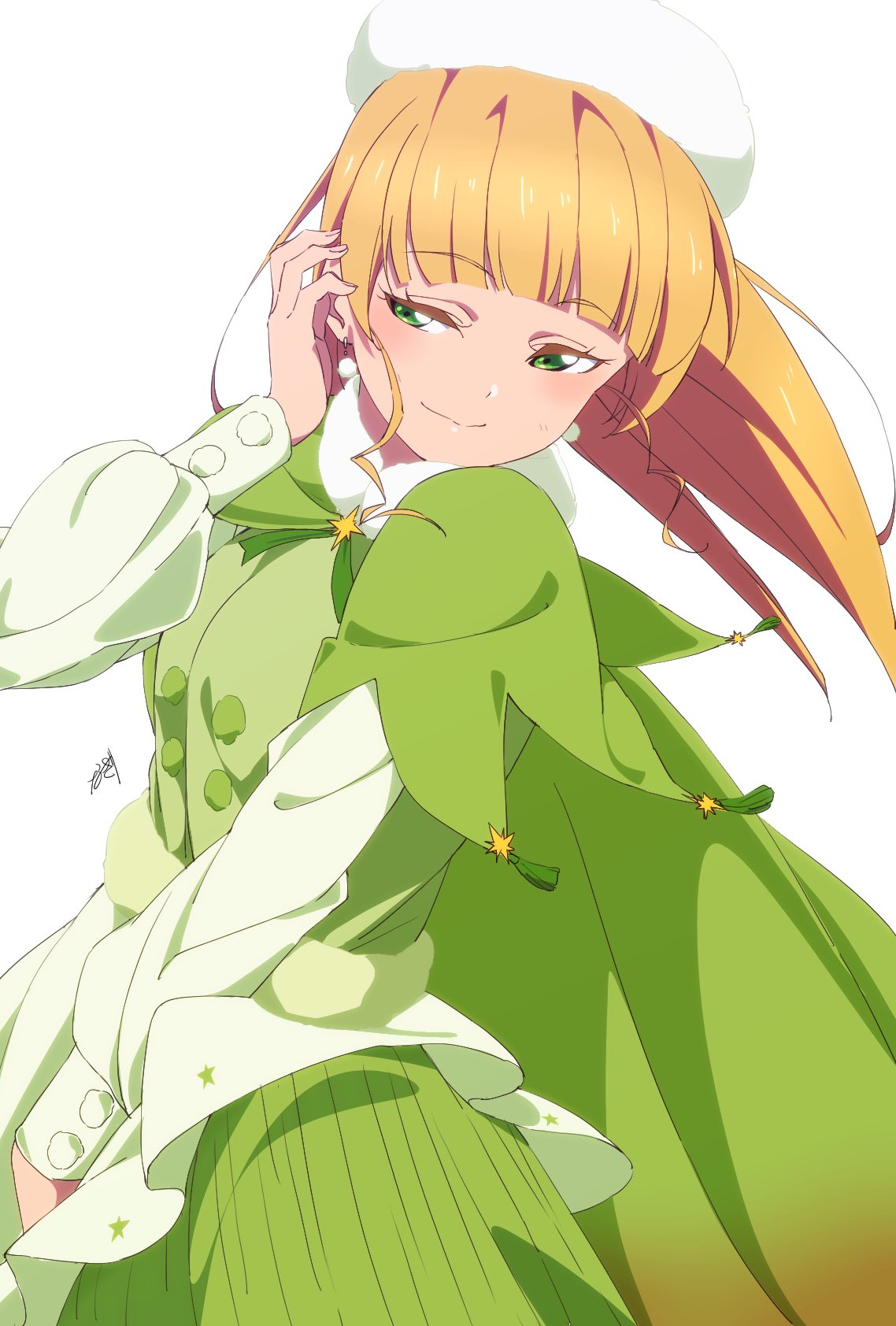1girl, blonde_hair, blunt_bangs, closed_mouth, commentary_request, cowboy_shot, green_eyes, green_shirt