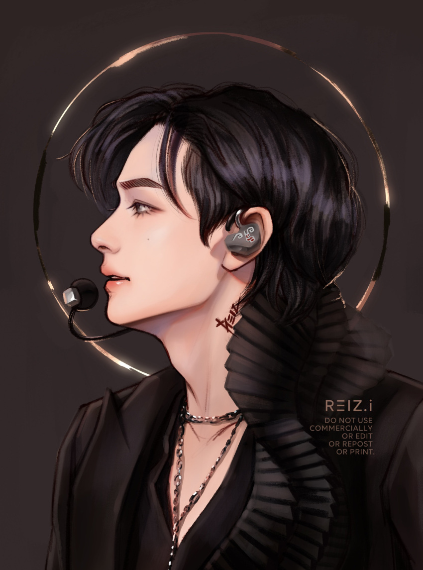 1boy, absurdres, bangtan_boys, black_hair, black_shirt, brown_background, circle, commentary