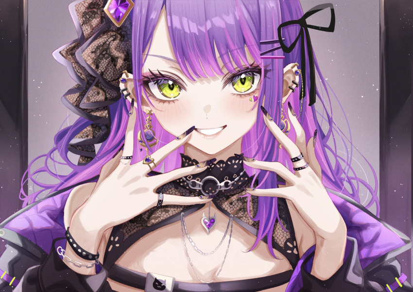 bibi_(tokoyami_towa), black_nails, bow, bracelet, brooch, chain, chain_bracelet, commentary_request