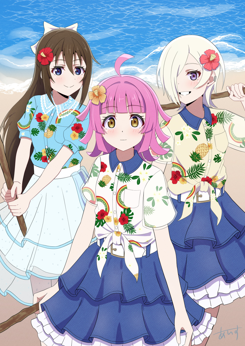 3girls, absurdres, ahoge, beach, blue_eyes, blue_shirt, blue_skirt, blunt_bangs