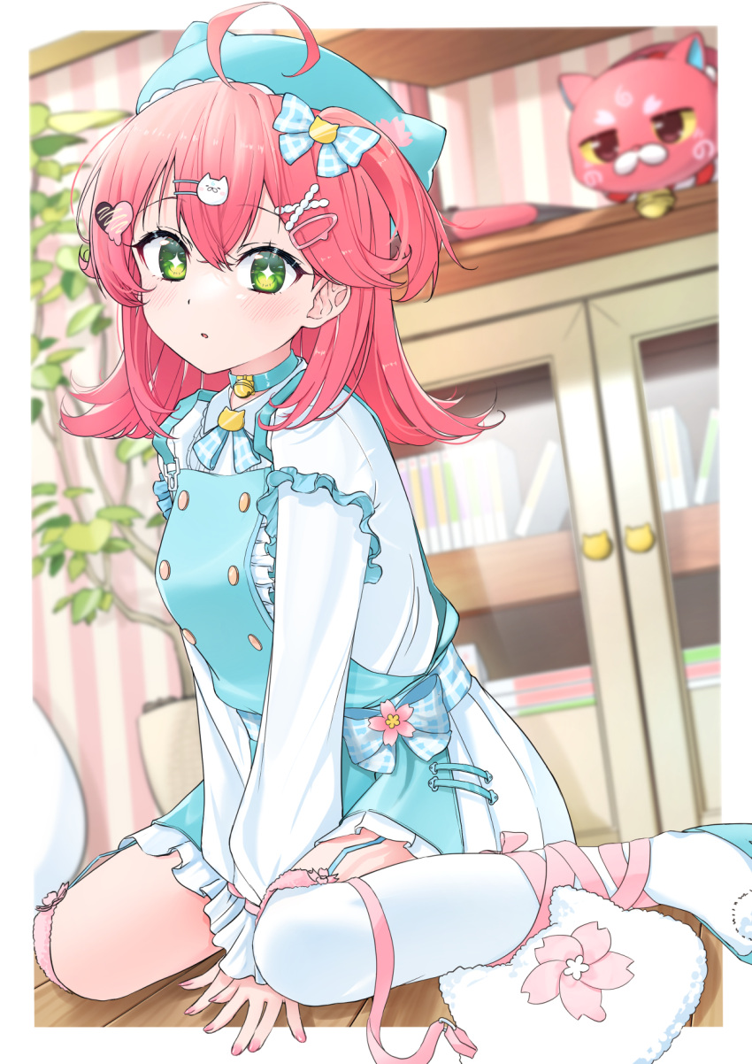 1girl, 35p_(sakura_miko), ahoge, alternate_costume, apron, bag, bell, beret