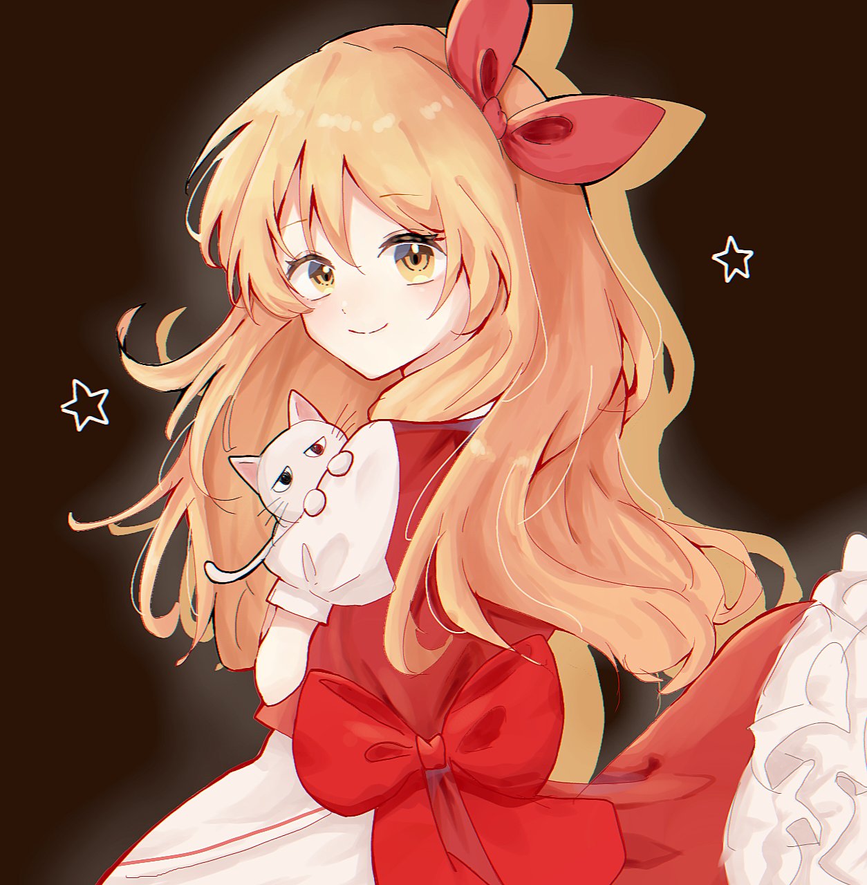 apron, back_bow, blonde_hair, bow, brown_background, cat, closed_mouth, commentary_request, ellen_(touhou), frilled_skirt, frills, hair_ribbon, hairband, happy, highres, long_hair, looking_at_viewer, looking_back, puffy_short_sleeves, puffy_sleeves, red_bow, red_hairband, red_ribbon, red_skirt, red_vest, ribbon, shirasu_bo, shirt, short_sleeves, simple_background, skirt, smile, sokrates_(touhou), star_(symbol), touhou, touhou_(pc-98), very_long_hair, vest, waist_apron, waist_bow, white_apron, white_cat, white_shirt, yellow_eyes