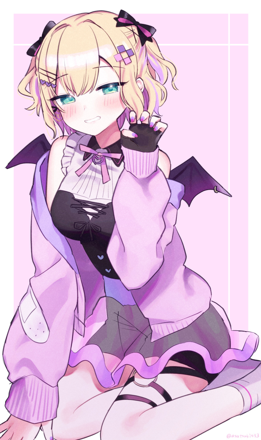 1girl, absurdres, ankle_socks, asatsuki933, bare_shoulders, bat_wings, black_shorts, blonde_hair, bow, collared_shirt, colored_inner_hair, feet_out_of_frame, frilled_shirt, frills, green_eyes, grin, hair_bow, hair_intakes, hair_ornament, hairpin, half-closed_eyes, heart, heart_hair_ornament, highres, iris_black_games, jacket, kurumi_noah, kurumi_noah_(3rd_costume), light_blush, long_sleeves, looking_at_viewer, medium_hair, multicolored_hair, multiple_hairpins, neck_ribbon, o-ring, o-ring_thigh_strap, off_shoulder, open_clothes, open_jacket, piercing, pink_background, pink_hair, pink_jacket, pink_nails, ribbon, see-through_clothes, see-through_skirt, shirt, short_shorts, shorts, sitting, skirt, sleeveless, sleeveless_shirt, smile, socks, solo, thigh_strap, two_side_up, virtual_youtuber, vspo!, wavy_hair, white_socks, wing_piercing, wings, x_hair_ornament, yokozuwari