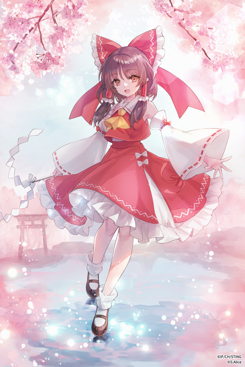 1girl, ascot, bow, brown_eyes, brown_hair, byuura_(sonofelice), cherry_blossoms, colorized, commentary_request, detached_sleeves, frilled_bow, frilled_hair_tubes, frills, gohei, hair_bow, hair_tubes, hakurei_reimu, highres, holding, holding_gohei, long_hair, looking_at_viewer, open_mouth, red_bow, red_skirt, ribbon-trimmed_sleeves, ribbon_trim, skirt, skirt_set, smile, solo, third-party_edit, torii, touhou, touhou_spell_carnival, yellow_ascot