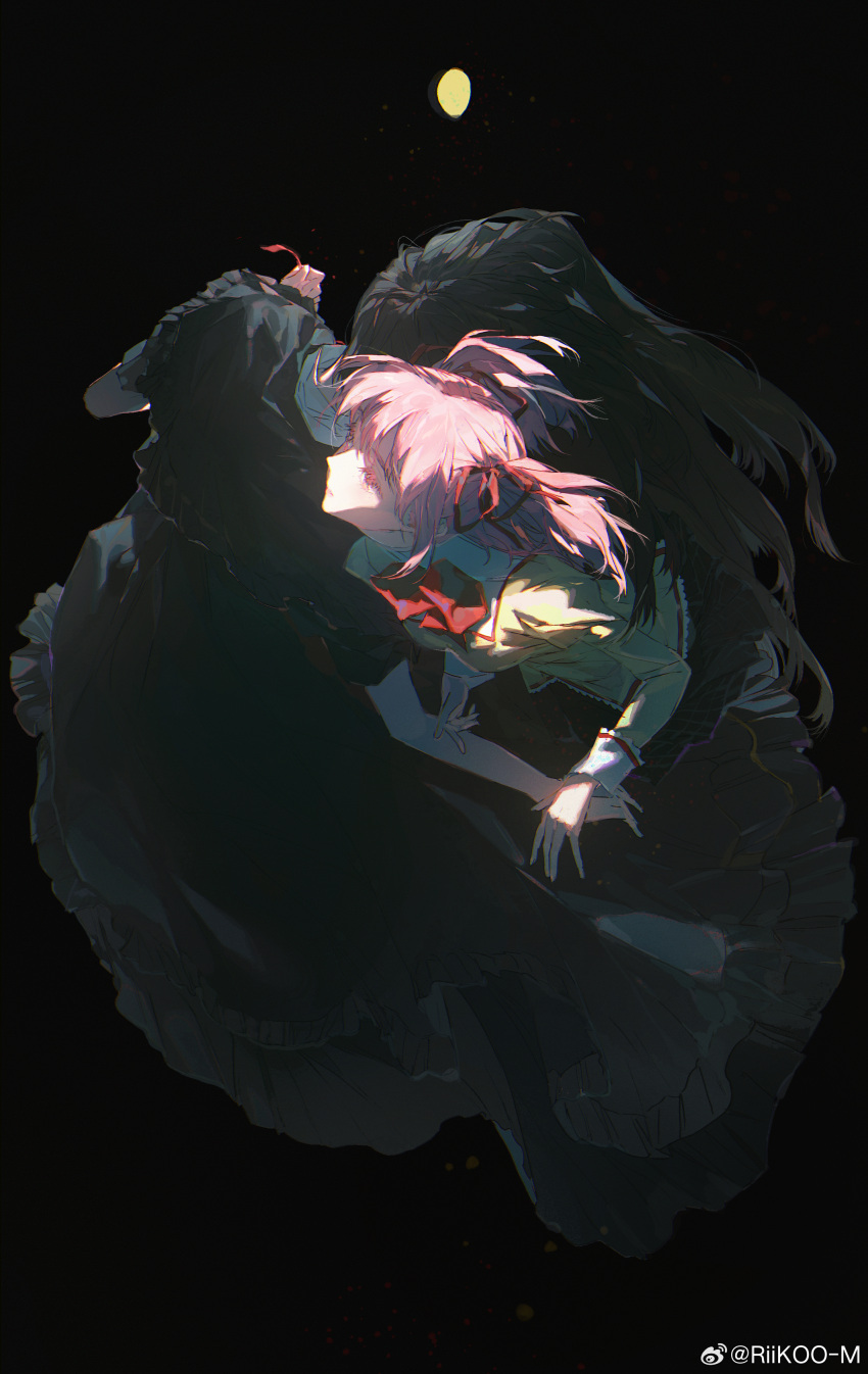 2girls, absurdres, akemi_homura, akemi_homura_(black_dress), black_background, black_capelet, black_dress, black_hair