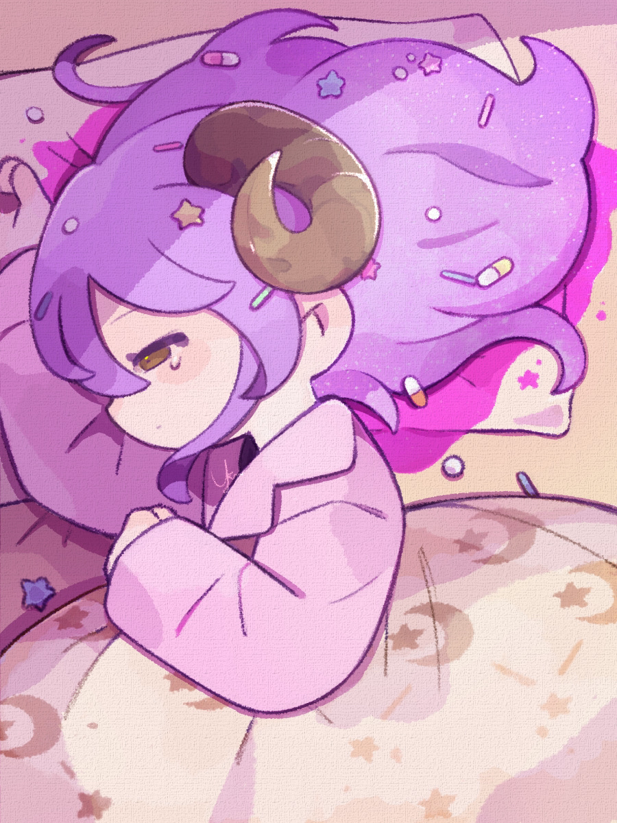 1girl, blush_stickers, brown_eyes, closed_mouth, collared_pajamas, hair_ornament, highres, horns