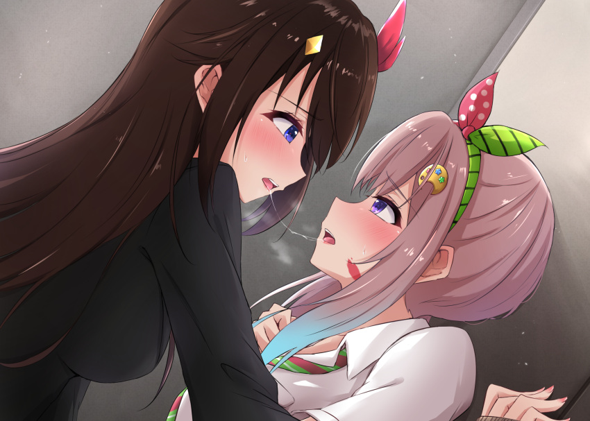 2girls, airani_iofifteen, alternate_costume, black_shirt, blue_eyes, blue_hair, blush, brown_hair