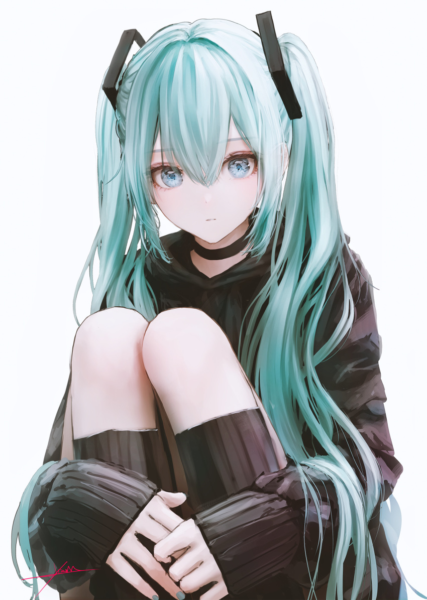 1girl, absurdres, aqua_hair, black_choker, black_hoodie, black_socks, blue_eyes, blue_nails, choker, commentary, expressionless, grey_background, hair_ornament, hatsune_miku, highres, hood, hood_down, hoodie, hugging_own_legs, jizell, kneehighs, knees_up, long_hair, long_sleeves, looking_at_viewer, parted_lips, sidelocks, signature, simple_background, socks, solo, symbol-only_commentary, twintails, very_long_hair, vocaloid