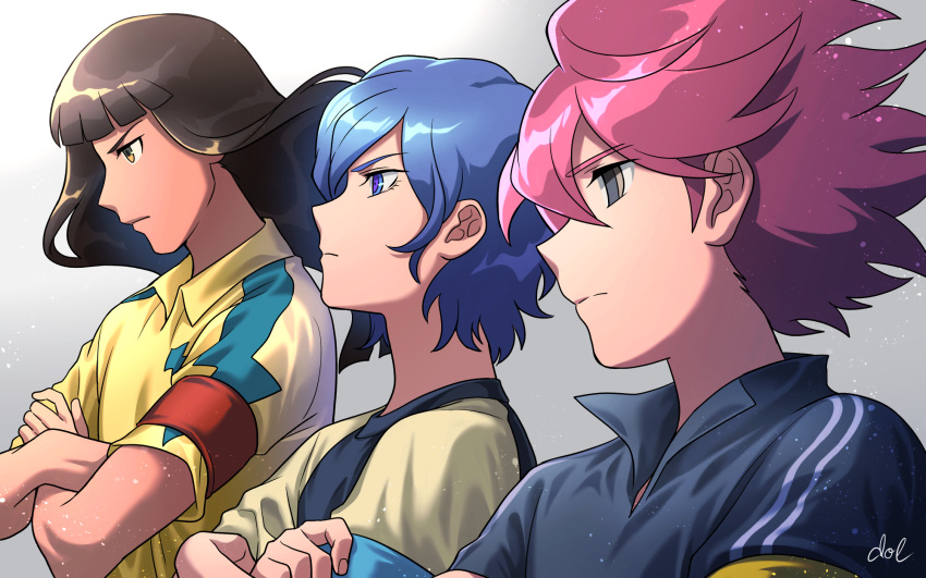 3boys, aqua_armband, armband, black_shirt, blue_eyes, blue_hair, brown_eyes, brown_hair