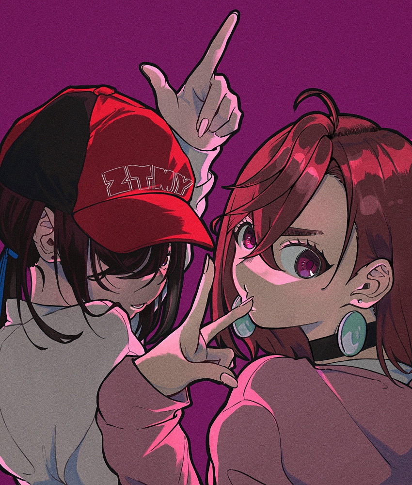 2girls, aca-ne_(zutomayo), ahoge, ayase_momo, baseball_cap, black_choker, black_eyes, black_hair
