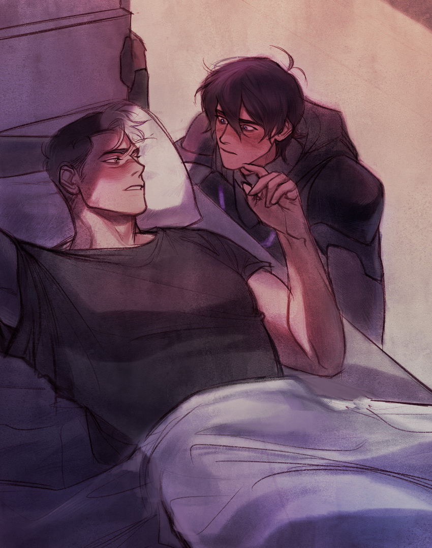 2boys, absurdres, arm_up, bbbbucks, bed, black_hair, black_shirt, commentary_request, eye_contact, hair_between_eyes, highres, keith_(voltron), kneeling, korean_commentary, looking_at_another, lying, male_focus, multicolored_hair, multiple_boys, on_back, parted_lips, pillow, scar, scar_on_face, shirt, short_sleeves, streaked_hair, t-shirt, takashi_shirogane, teeth, voltron:_legendary_defender, voltron_(series), white_hair