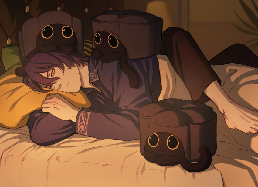 2boys, :3, aventurine_(honkai:_star_rail), barefoot, cat, closed_mouth, critter_pick_(honkai:_star_rail), donlemefo