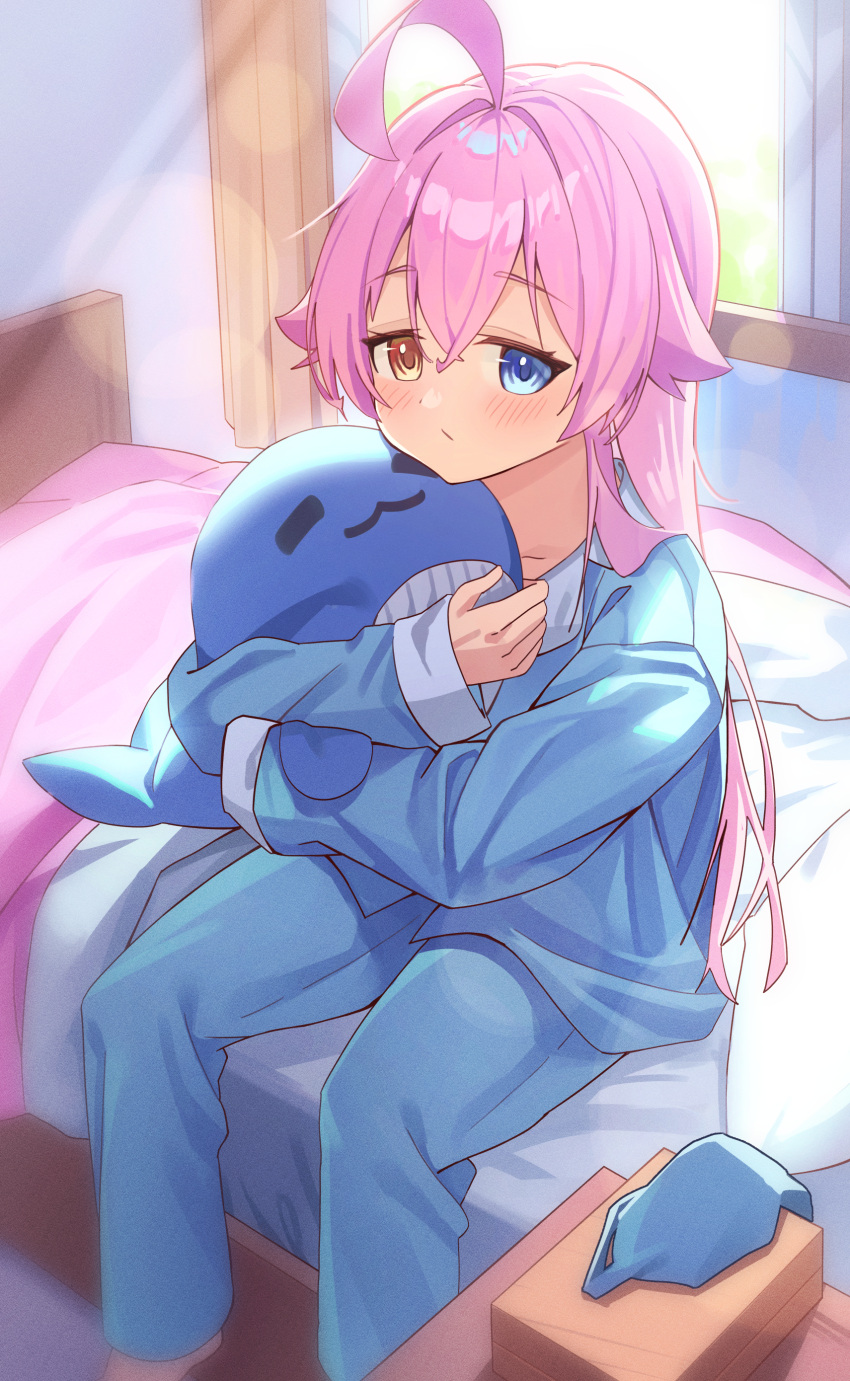 1girl, absurdres, ahoge, bed, bed_sheet, blanket, blue_archive, blue_eyes