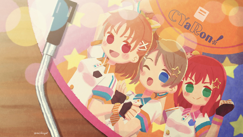 >:), 3girls, :d, ;d, arm_up, black_gloves, blue_eyes, blush