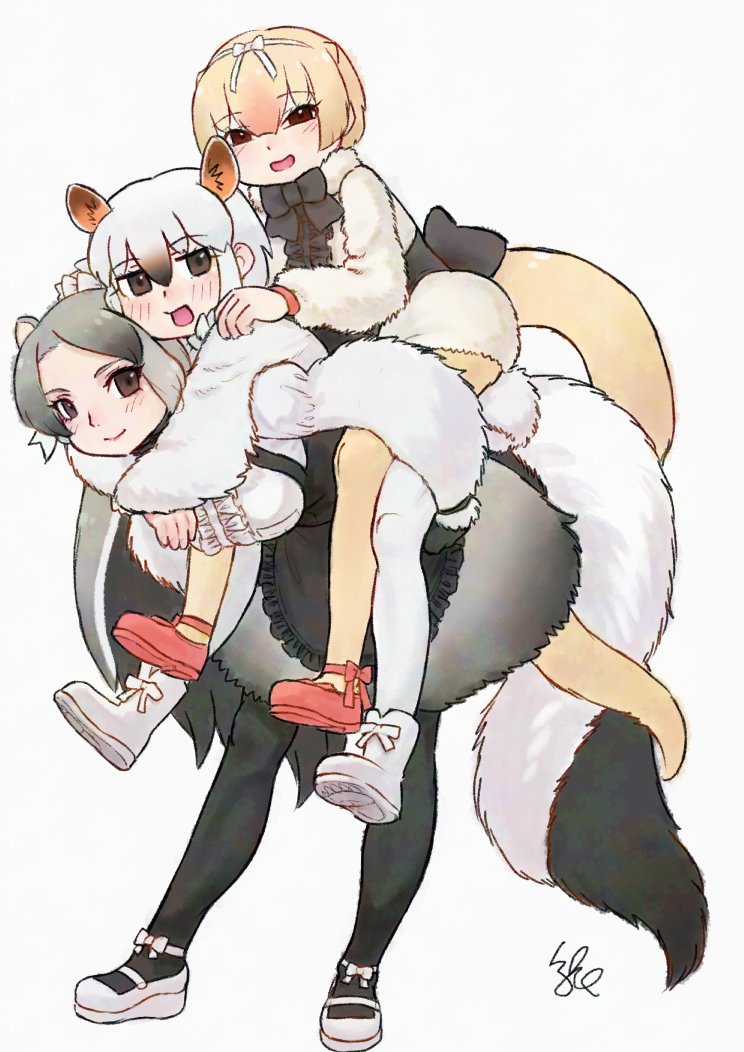 animal_ears, anteater_ears, anteater_tail, arms_around_neck, black_hair, blonde_hair, blush, bow
