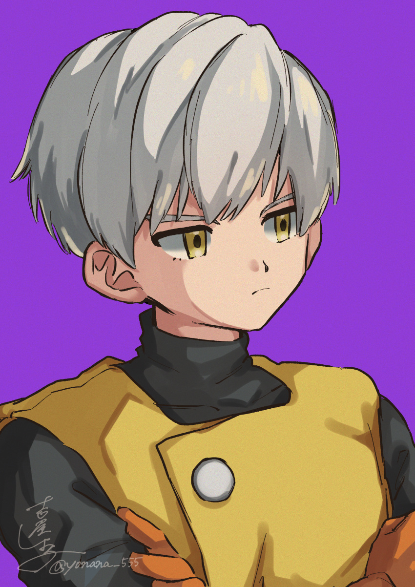 1boy, absurdres, black_shirt, brown_gloves, closed_mouth, commentary_request, crossed_arms, dragon_quest, dragon_quest_iii, gloves, highres, long_sleeves, looking_to_the_side, male_focus, purple_background, shirt, short_hair, signature, solo, thief_(dq3), upper_body, vest, white_hair, yellow_eyes, yellow_vest, yoshiya_shiyoko